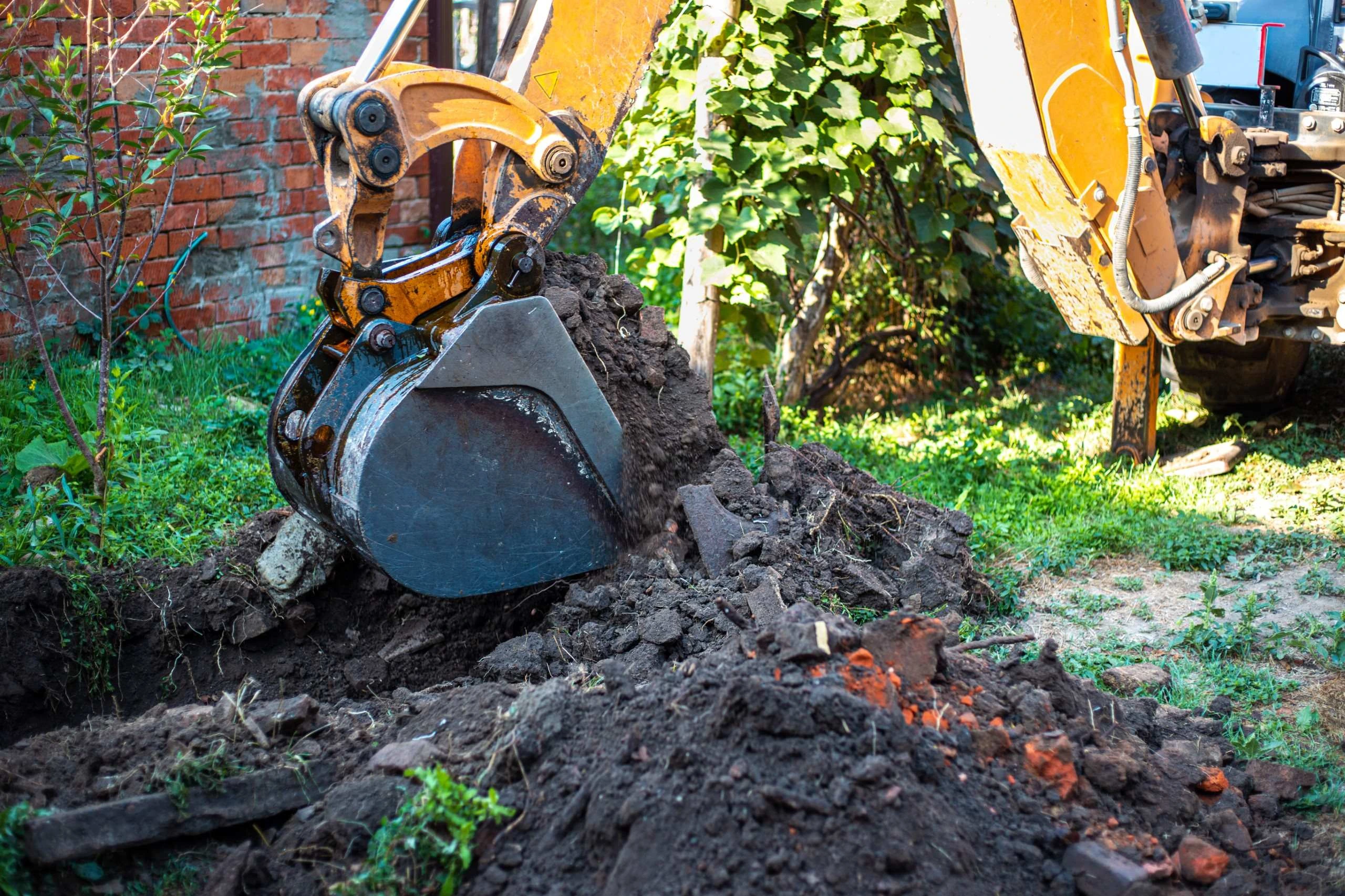 Tight access excavation in North Lakes